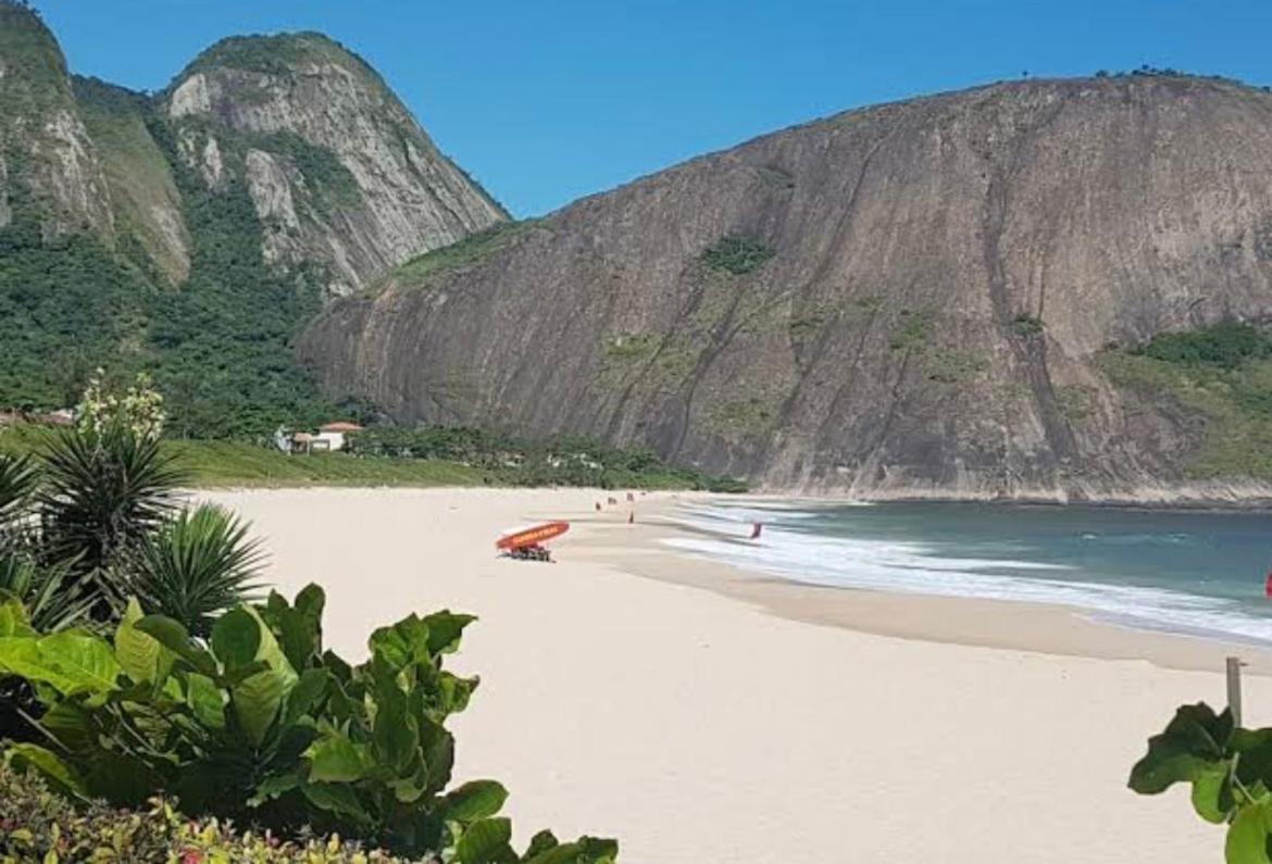 Apto Novo Em Icarai Niterói Exteriör bild